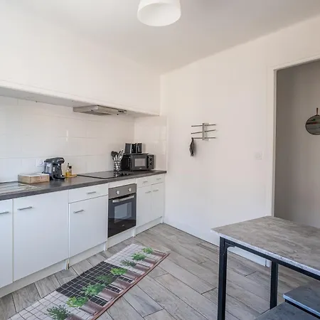 Апартаменты Le Spacieux Anatole, T3 Bis, Centre Нарбонна